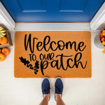Welcome to our patch fall doormat featuring a festive pumpkin theme, this natural coir welcome mat for front porch decor adds seasonal charm with its script lettering and is perfect for autumn home entryways and housewarming.
